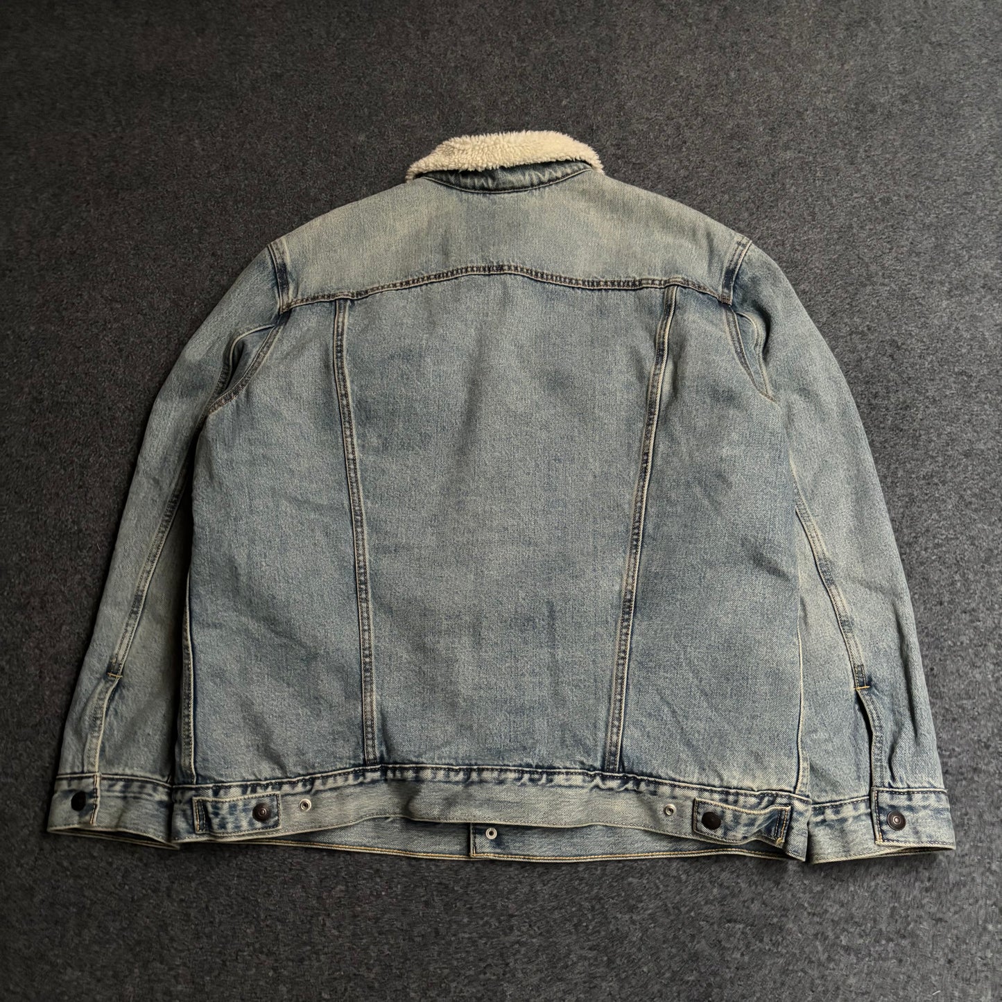 Levis fur denim jacket light blue
