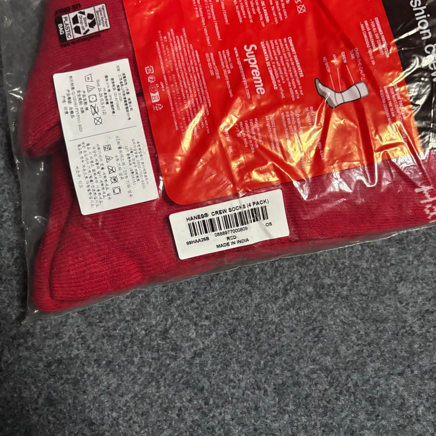 Supreme Socks red