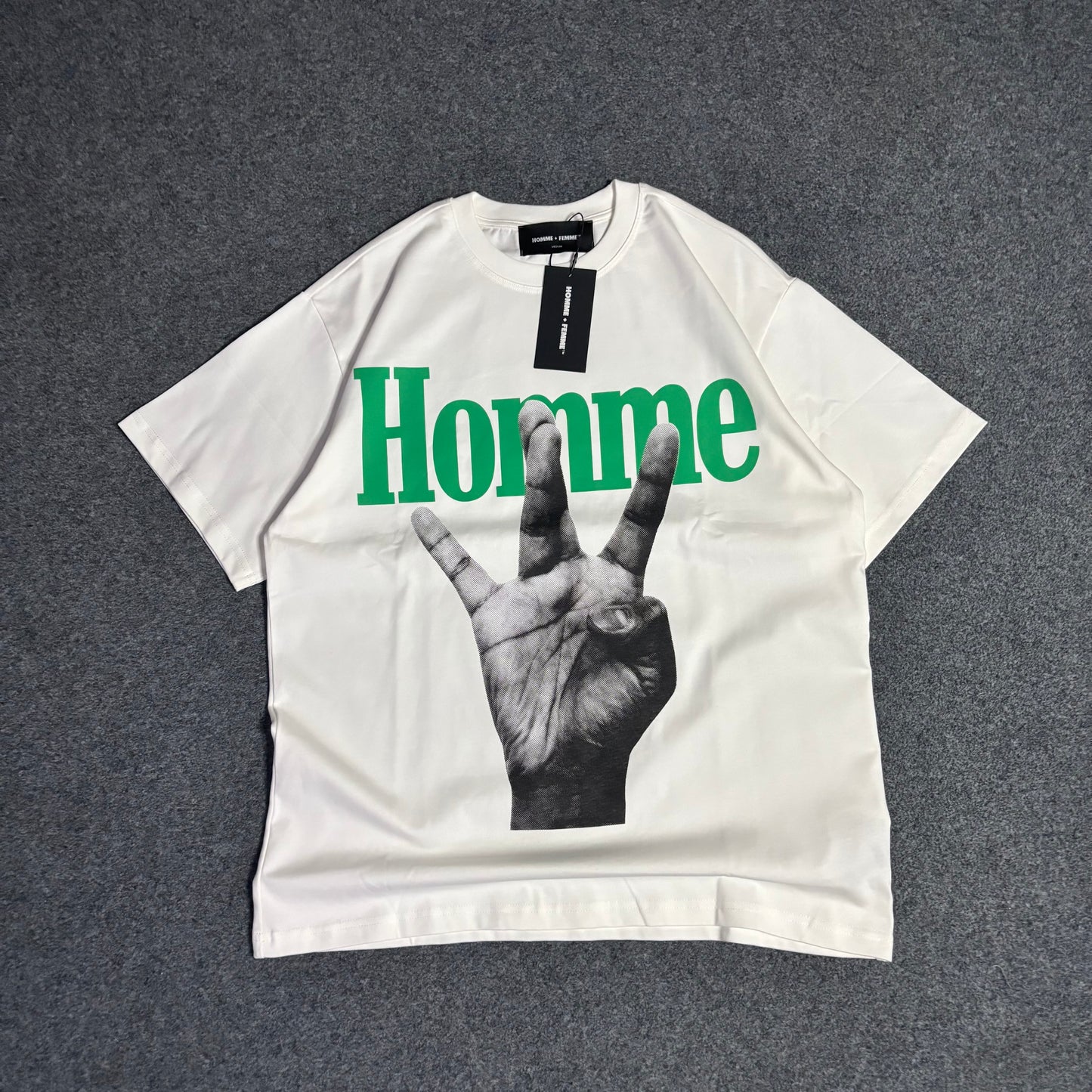 Homme Femme twisted fingers white green