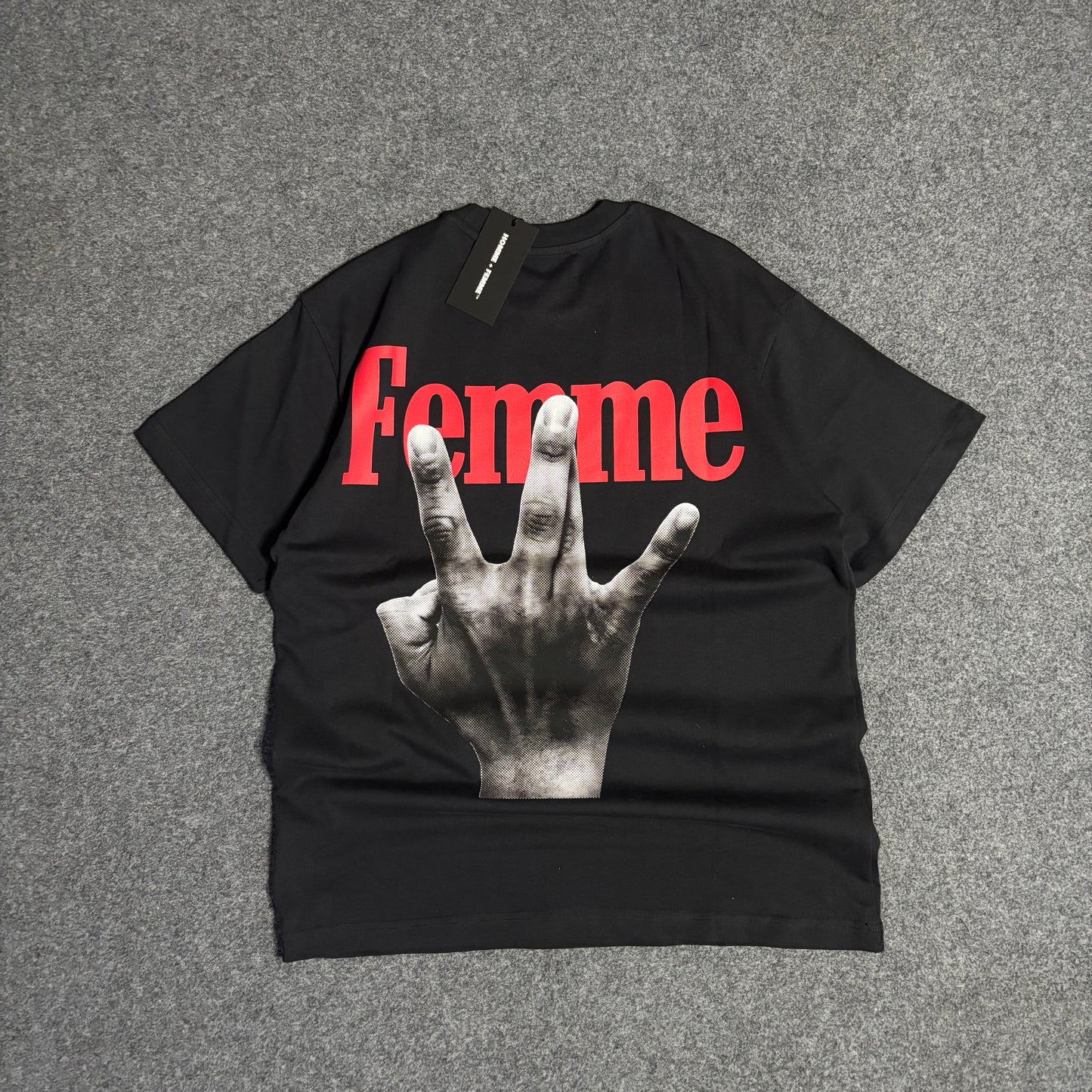 Homme Femme twisted fingers tee black