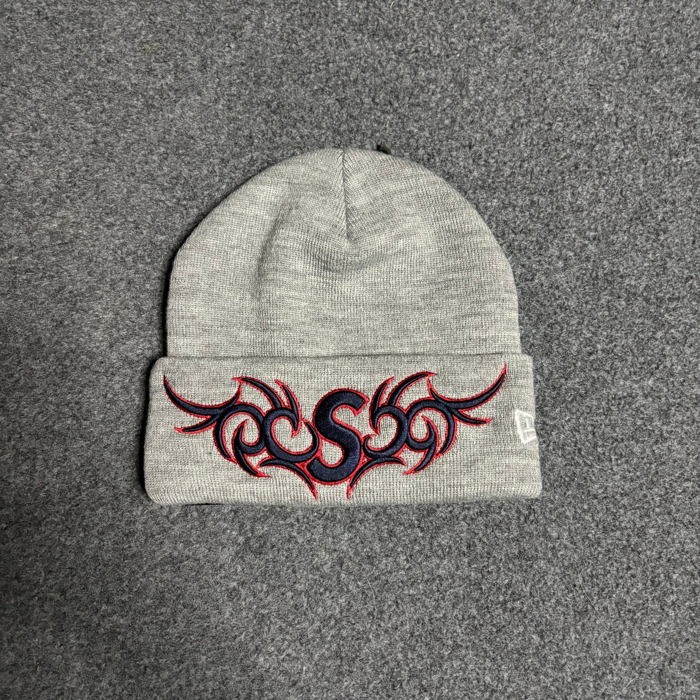 Supreme tribal S logo beanie grey