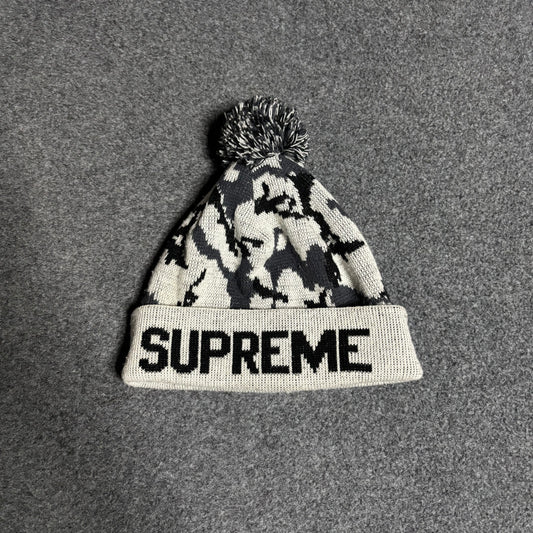 Supreme snow digi camo beanie vintage