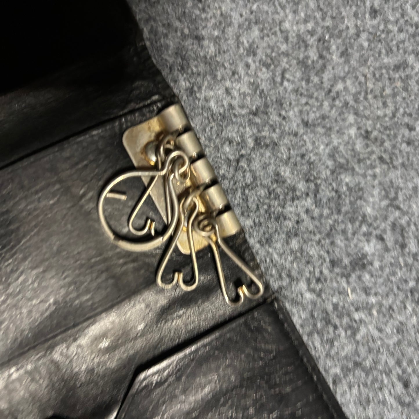 Yves Saint Laurent key holder black