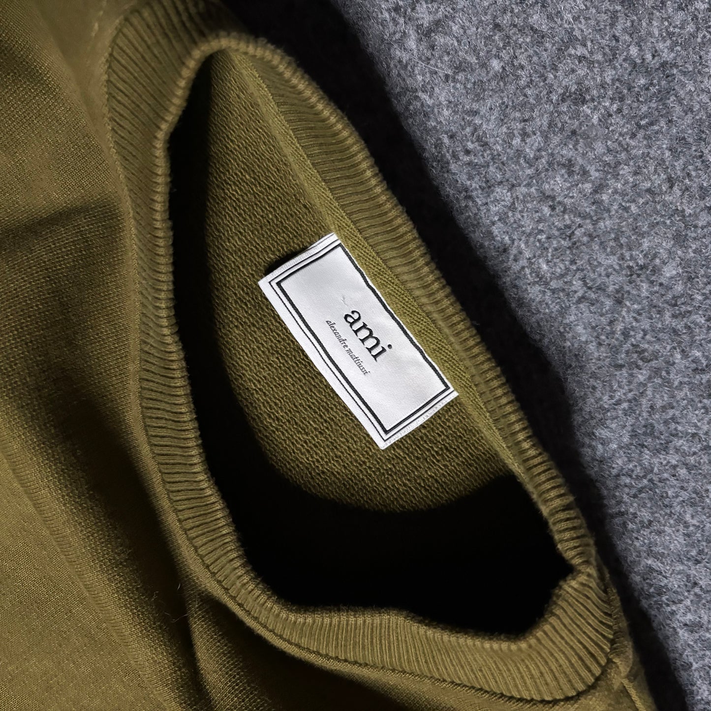 Ami paris olive crewneck