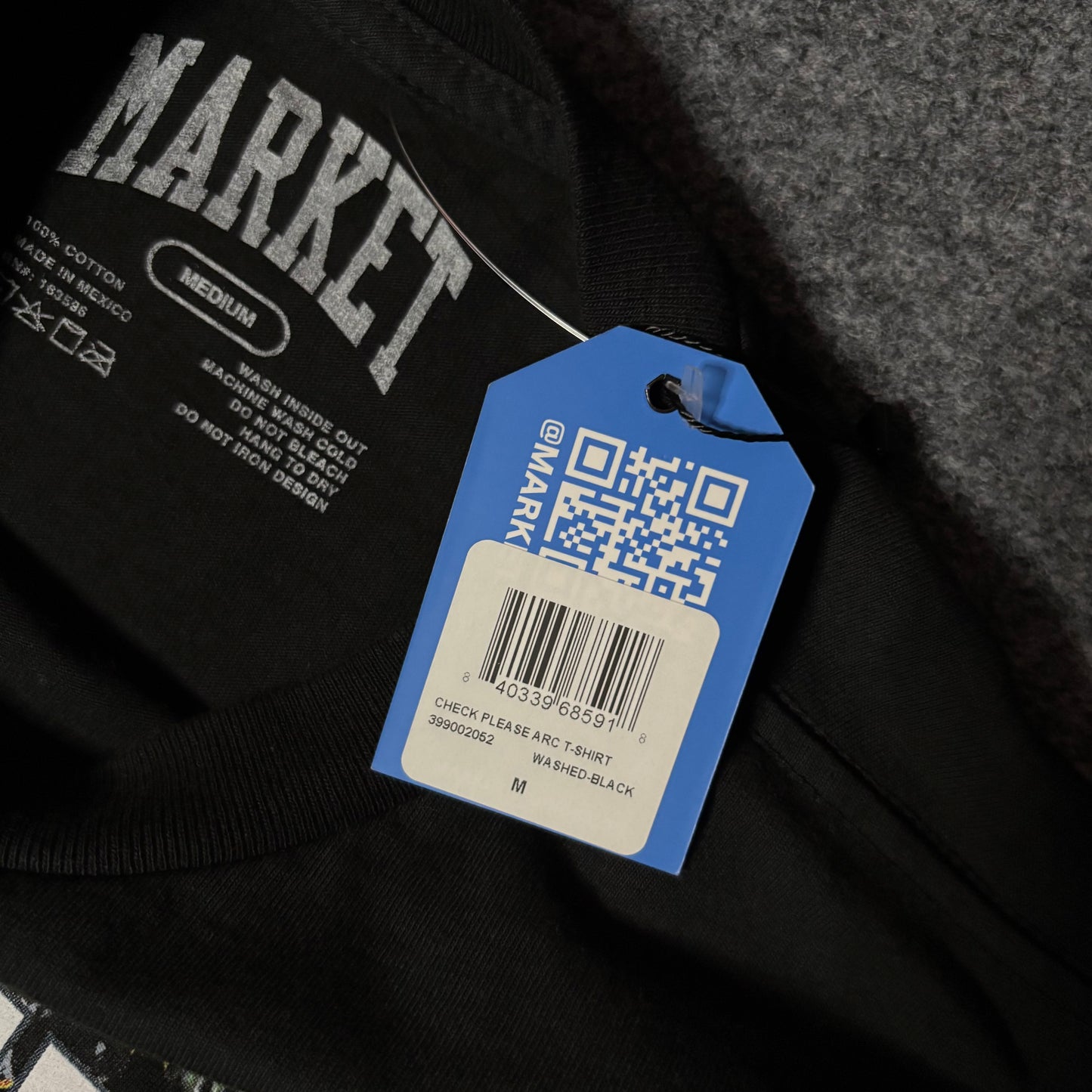 Market Studios hockey logo tee