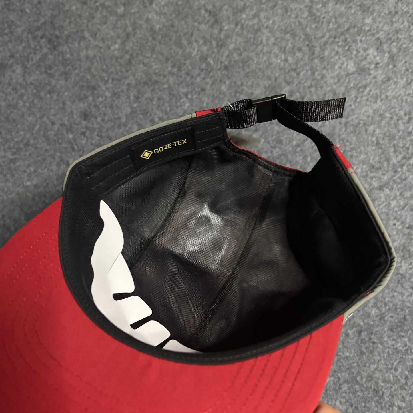 Supreme goretex camp cap red