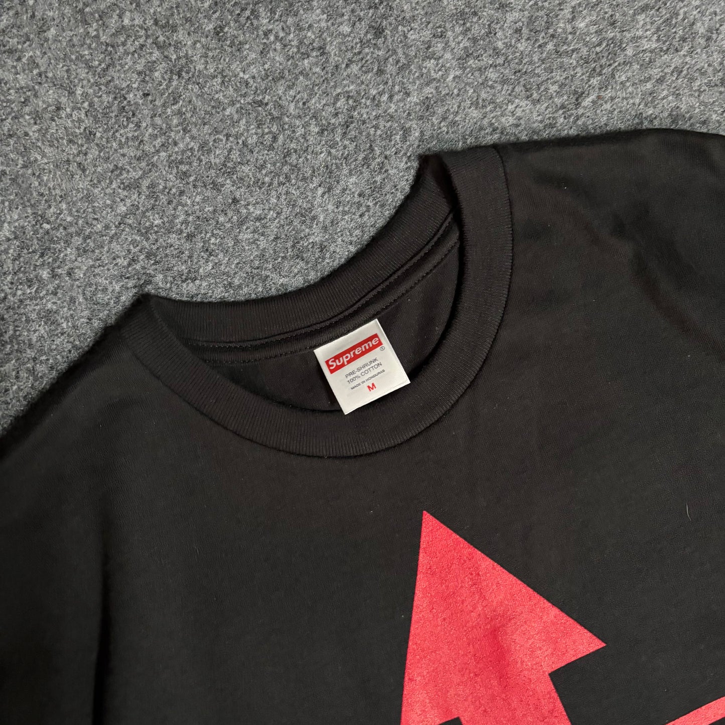 Supreme world famous tee black