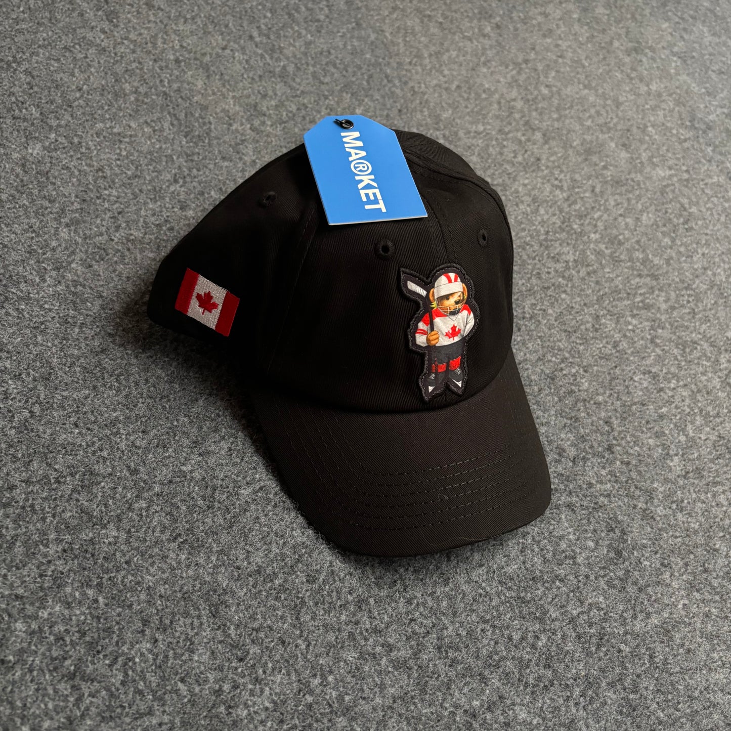 Market studios bear canada hat