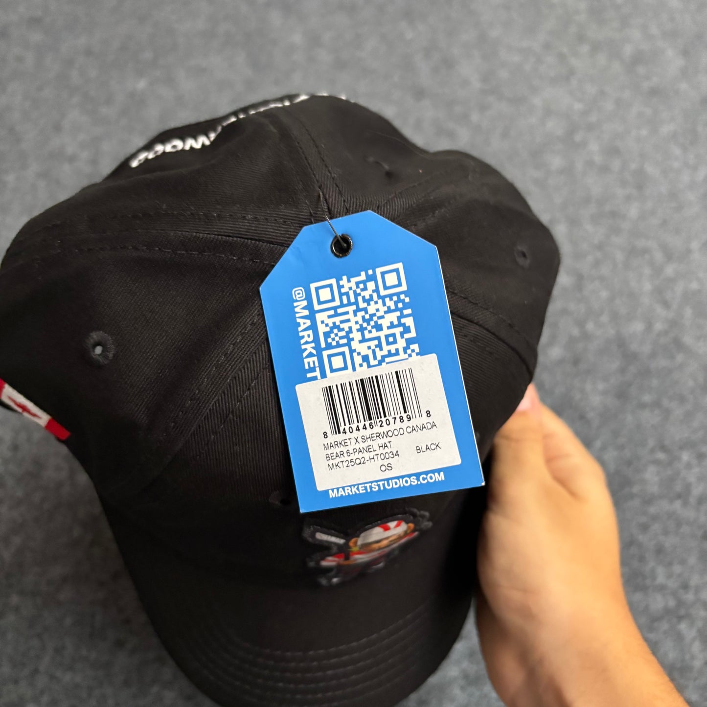 Market studios bear canada hat