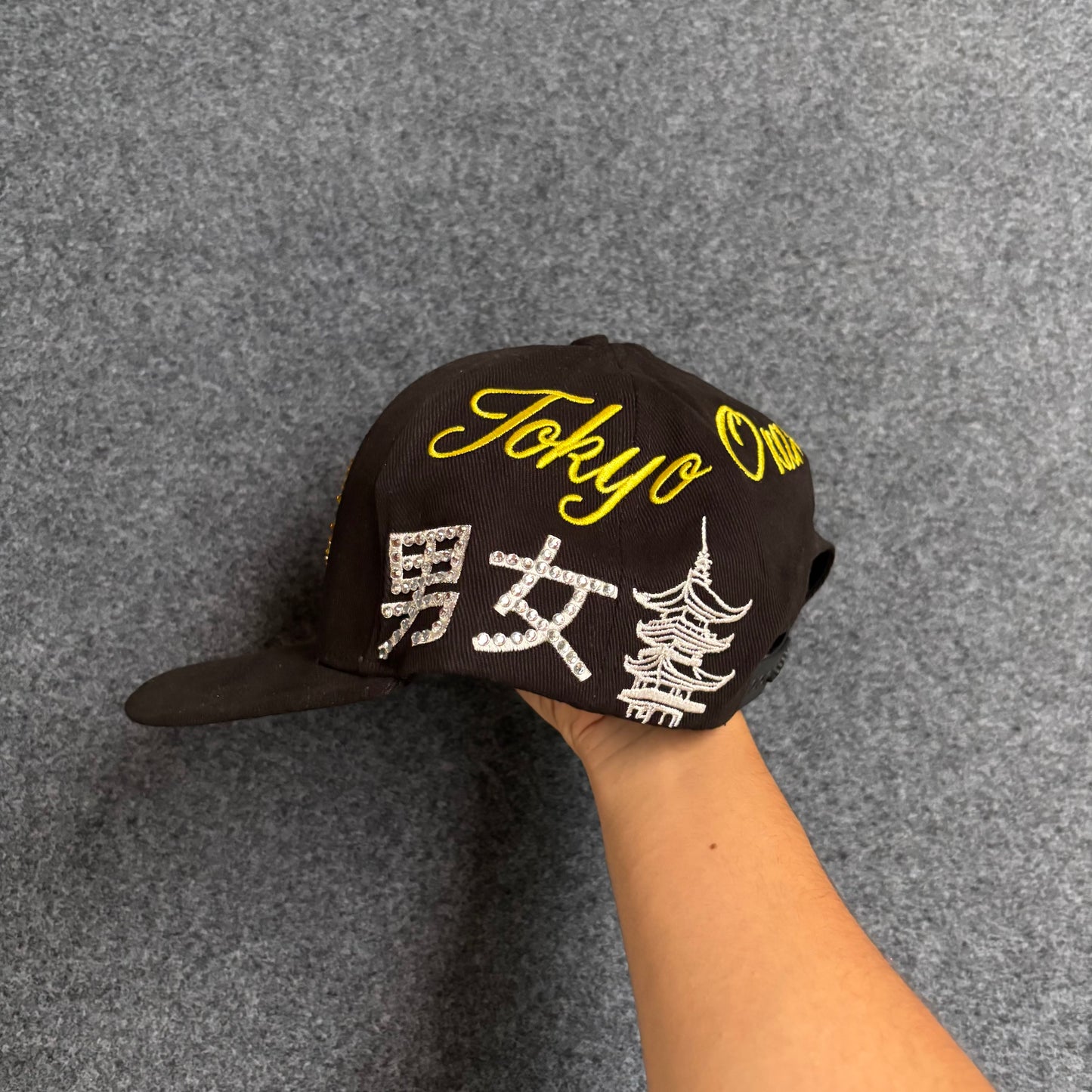Homme Femme Tokyo pearlized hat