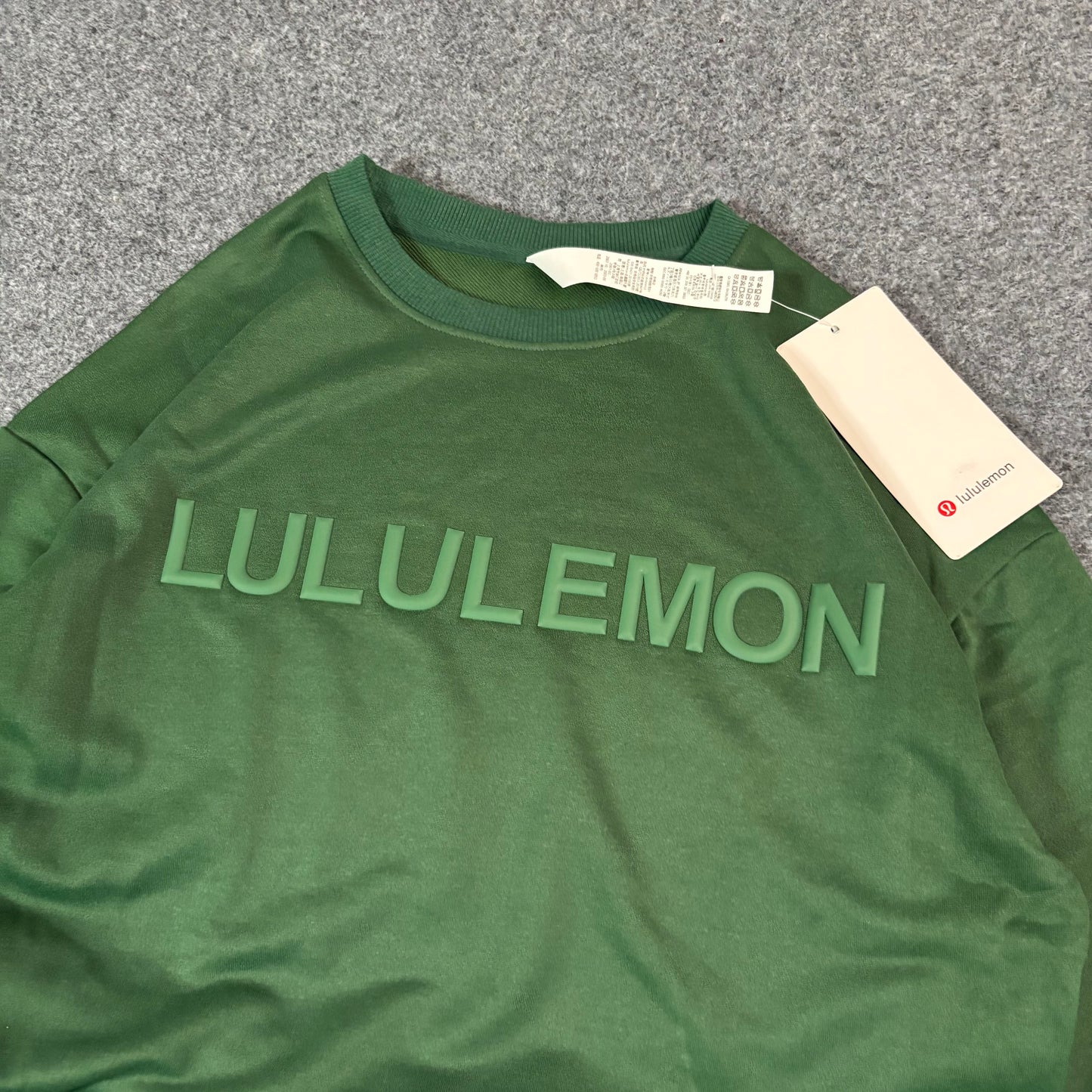 Lululemon logo green crewneck